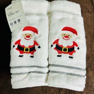 NWT! Santa Claus Embroidered Towel Set
